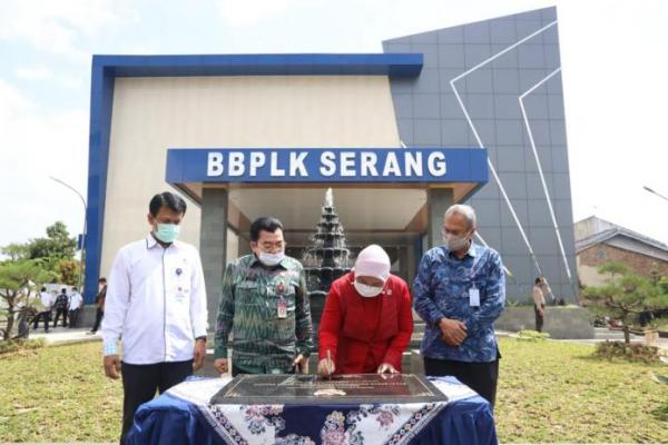 Menaker Ida Fauziyah Buka Pelatihan Berbasis Kompetensi di BBPLK Serang