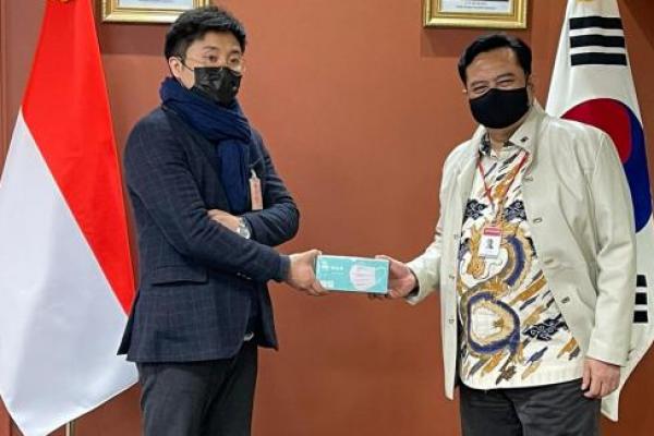 KBRI Seoul Terima Bantuan Masker dari UMKM Korea Selatan