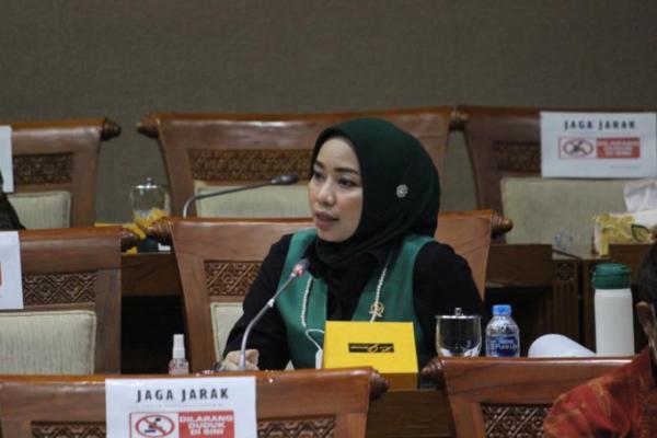 Pasokan Gas Berkurang, Pelaku Industri Baja Lapor ke Komisi VII DPR