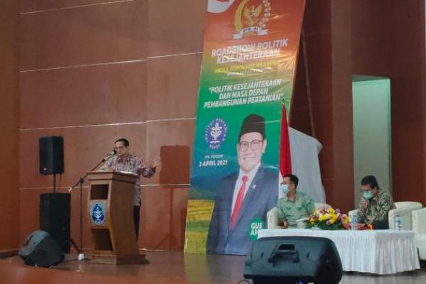 Guru Besar FEM IPB Rekomendasi Buku Karya Gus AMI Jadi Referensi Mahasiswa