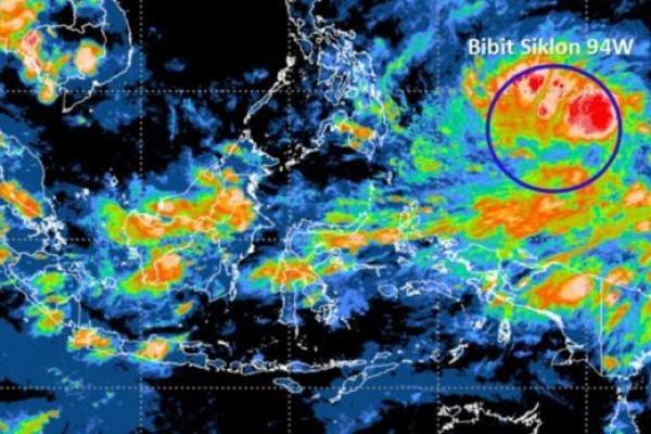 BNPB Minta Pemda Waspadai Potensi Bibit Siklon Tropis 94W