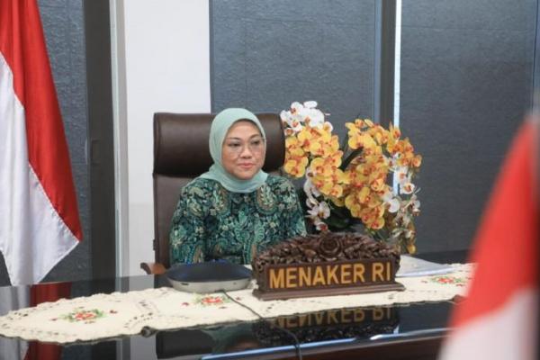 Menaker Ida Fauziyah Luncurkan Pos Komando THR 2021