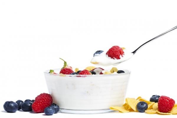 Manfaat Yoghurt Untuk Kesehatan, Dapat Turunkan Berat Badan