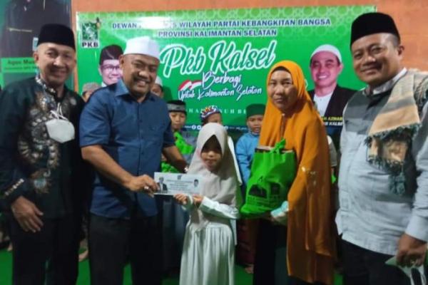 PKB Kalsel Santuni 1.500 Anak Yatim Hingga Bagikan Ribuan Paket Sembako