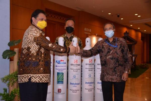 Indonesia Kirim Bantuan 2.000 Tabung Oksigen ke India