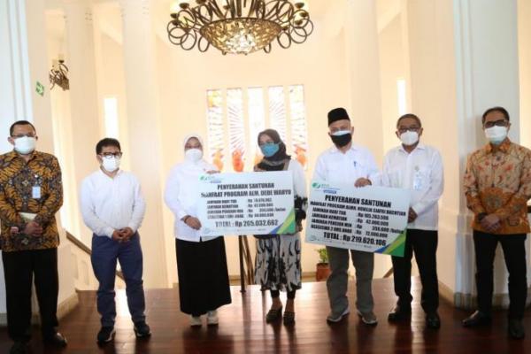 Menteri Ida Fauziyah Apresiasi Kontribusi Bio Farma Jaga Ketersediaan Vaksin COVID-19