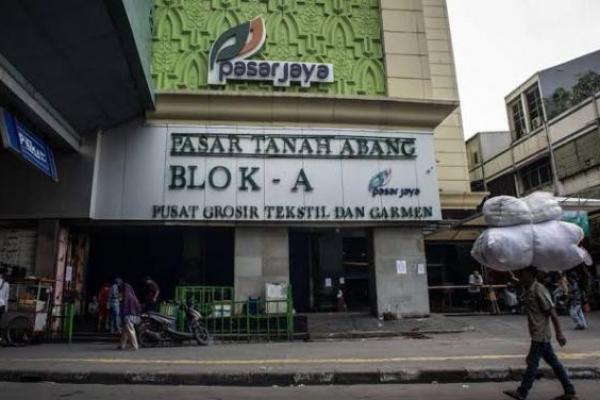 Perpanjangan PPKM, Pasar Tanah Abang Dibuka Hingga Pukul 3 Sore