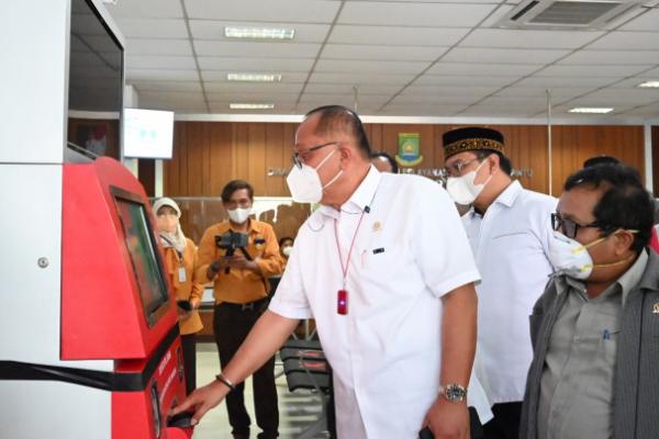 Komisi II DPR Minta Pemkot Tangerang Sosialisasikan Fasilitas di Mal Pelayanan Publik