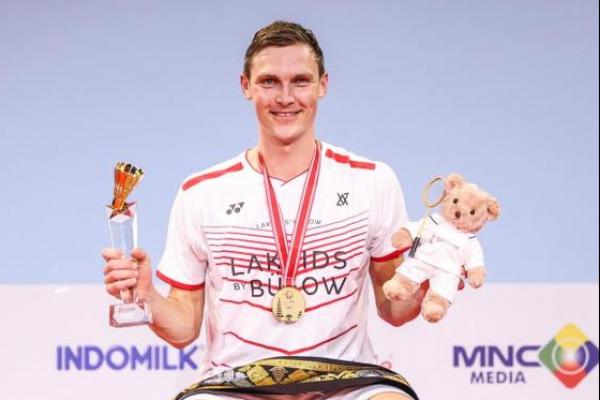 Viktor Axelsen Salip Kento Momota dari Peringkat Satu Dunia Tunggal Putra