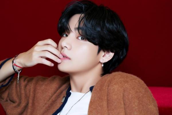 V BTS Jadi Member ke 4 yang Terjangkit Covid-19