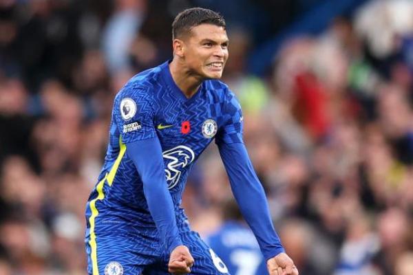 Resmi! Chelsea Perpanjang Kontrak Thiago Silva