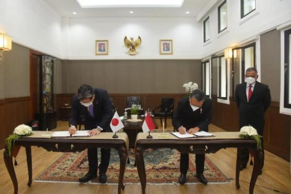 Indonesia - Jepang Teken Kerja Sama Transisi Energi
