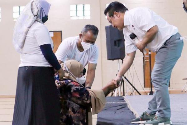 Gus Muhaimin Tak Kuasa Menahan Tangis Saat Diminta Purna PMI Jadi Presiden 2024