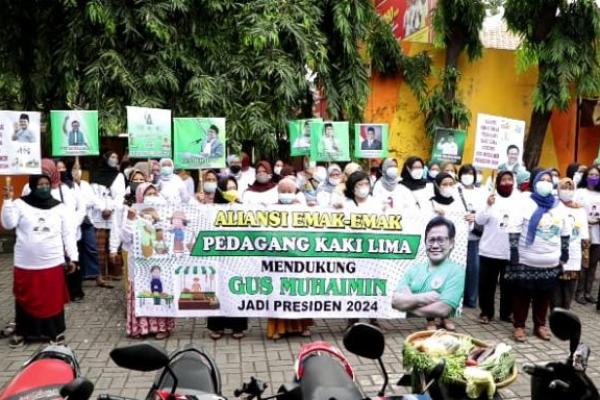 Ratusan Emak-emak Pedagang Kaki Lima di Jakarta Dukung Gus Muhaimin Presiden 2024