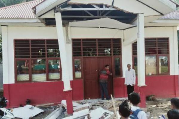 Gempa 6,1 M di Pasaman Barat, 2 Orang Meninggal dan 20 Luka-luka