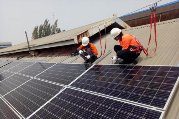 Manfaatkan Energi Surya, KAI Gandeng Pertamina Pasang Solar Panel 