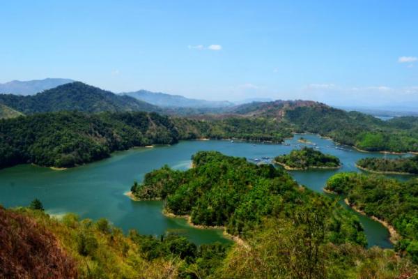 Menparekraf Minta Tempat Wisata Antisipasi Lonjakan COVID-19 Saat Libur Lebaran