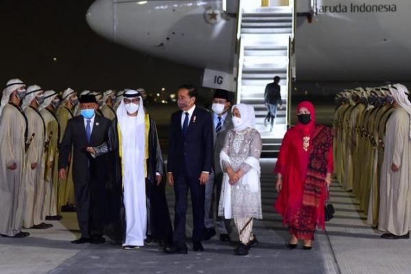 Terbang dari Moskow, Presiden Jokowi Tiba di Abu Dhabi