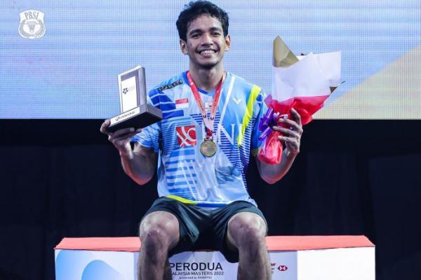 Japan Open 2022: Chico Kalahkan Kento Momota, Ginting Mundur Karena Cedera