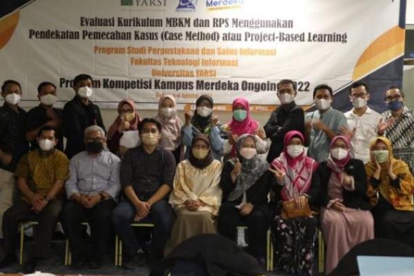 Manfaatkan Program Kompetisi Kampus Merdeka, Universitas YARSI Gelar Evaluasi Kurikulum