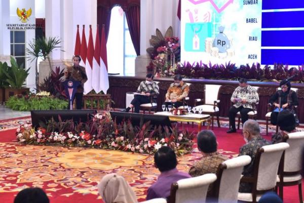 Presiden Jokowi Minta Pusat dan Daerah Kerja Sama Kendalikan Inflasi