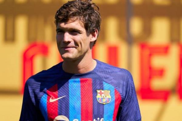 Barcelona Jumpa Bayern Munchen, Xavi Hernandez Berencana Mainkan Marcos Alonso