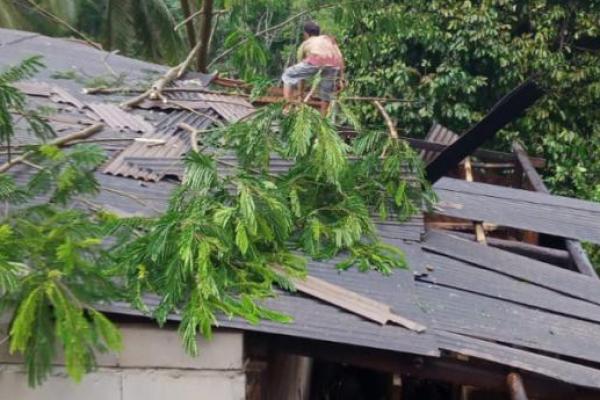 5 Desa di Sukabumi Diterjang Angin Puting Beliung