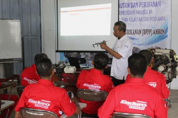 Resmikan `Pertamina Sahabat Nelayan`, Pertamina Lubricants Berikan Pelatihan Permesinan Kapal