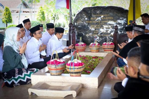 Ziarah Makam Bung Karno, Gus Muhaimin: Kita Serap Semangat Juang Beliau