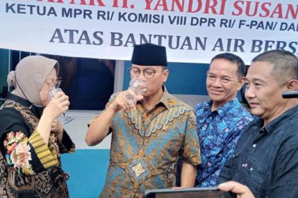 Yandri Susanto Apresiasi Program Bantuan Air Bersih Kemensos RI 