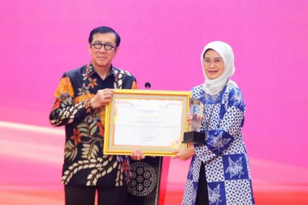 Tingkatkan Layanan Dokumentasi dan Informasi Hukum, Kemnaker Raih Penghargaan JDIHN Award 2022