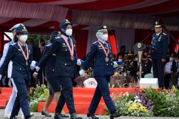 1.875 Perwira Transportasi Lulusan Diploma III-IV Dilantik di Monas Jakarta
