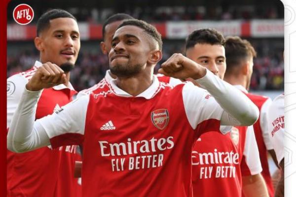 Reiss Nelson Debut Cemerlang di Premier League, Arsenal Pesta Gol