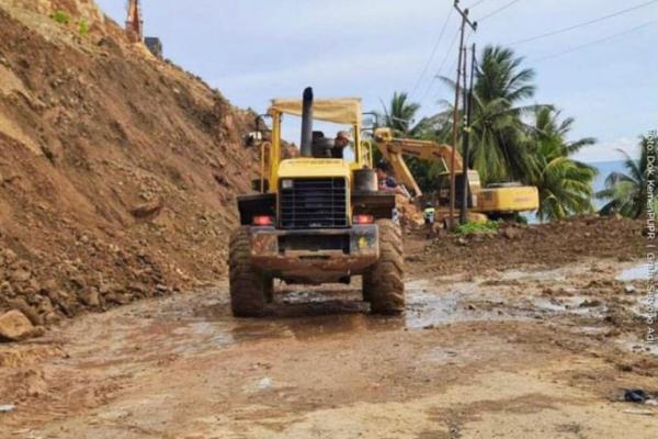 Pasca Bencana Longsor, Pemerintah Buka Jalan Trans Sulawesi Majene-Mamuju
