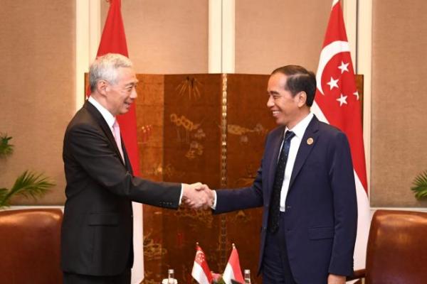 Presiden Jokowi-PM Lee Bertemu, Ini Yang Dibahas