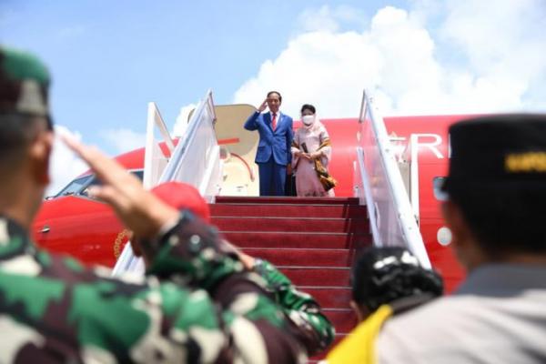 Terbang ke Thailand, Presiden Jokowi Bakal Hadiri KTT APEC