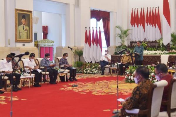 Sidang Kabinet Paripurna, Presiden Ingatkan Soal Mitigasi Bencana Hingga Krisis Pangan