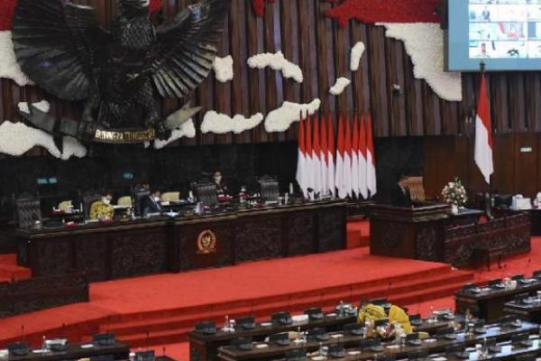 Rapat Paripurna Setujui RUU Kesehatan Jadi RUU Inisiatif DPR