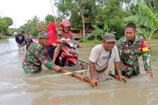 Tiga Kecamatan di Pinrang Terendam Banjir Rob