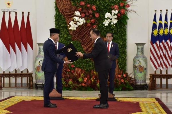 Presiden Jokowi dan PM Anwar Ibrahim Saksikan Penyerahan LoI IKN Nusantara