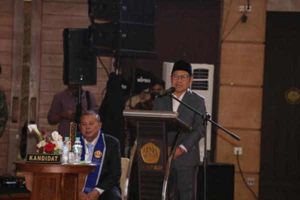 Gus Muhaimin Bangga Cucun Syamsurijal Lulus Promosi Doktor di Unpad