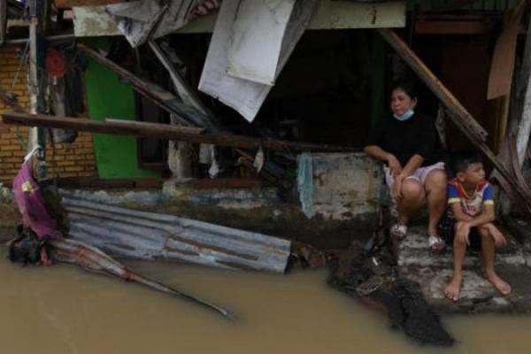 BNPB Berikan Perhatian Serius Penanganan Banjir di Manado
