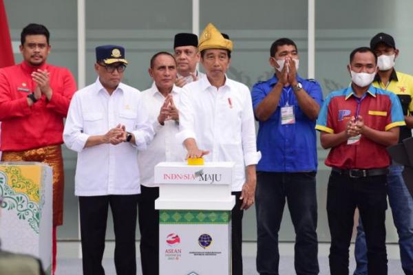 Presiden Jokowi Resmikan Dua Terminal Bus di Sumatera Utara