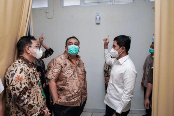Kunjungi RSUP M Djamil Padang, Wamenkes Ingin Pastikan Layanan KRIS