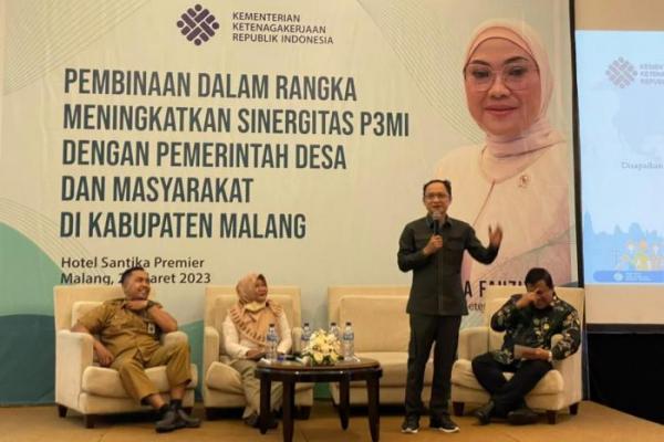 Cak Udin Minta Kades Terlibat Aktif Awasi Warganya yang Mau Jadi PMI