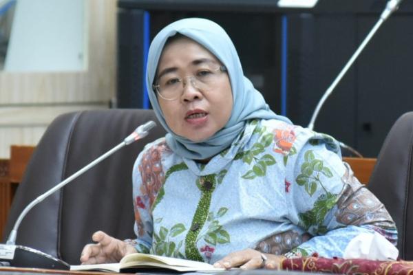 Siti Mukaromah Dorong Pemerintah Prioritaskan Pengembangan 63 Juta UMKM