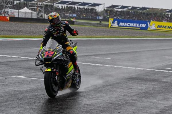 Marco Bezzecchi Juara MotoGP Argentina, Francesco Bagnaia Crash