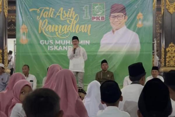 Gus Muhaimin Santuni Ratusan Yatim Piatu Telukjambe, Karawang