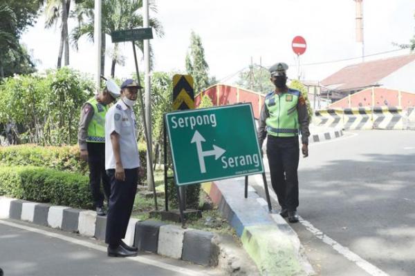 Mudahkan Pemudik, Kota Tangerang Mulai Pasang Rambu Penunjuk Arah