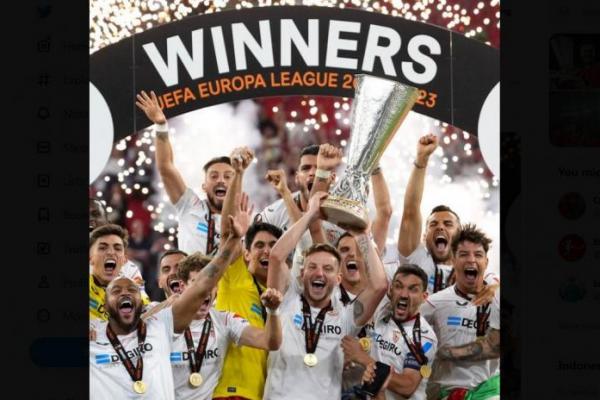 Sevilla Rebut Trofi Juara Liga Europa Usai Tundukkan AS Roma via Adu Penalti